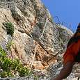 Salida de la ferrata desplomado y con pocas grapas 