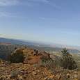 Avanzando en la Cresta del Serrat de la Foradada -nos espera un paso expuesto- 