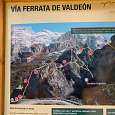 Croquis de la vía ferrata en el cartel informativo de la entrada de la vía 