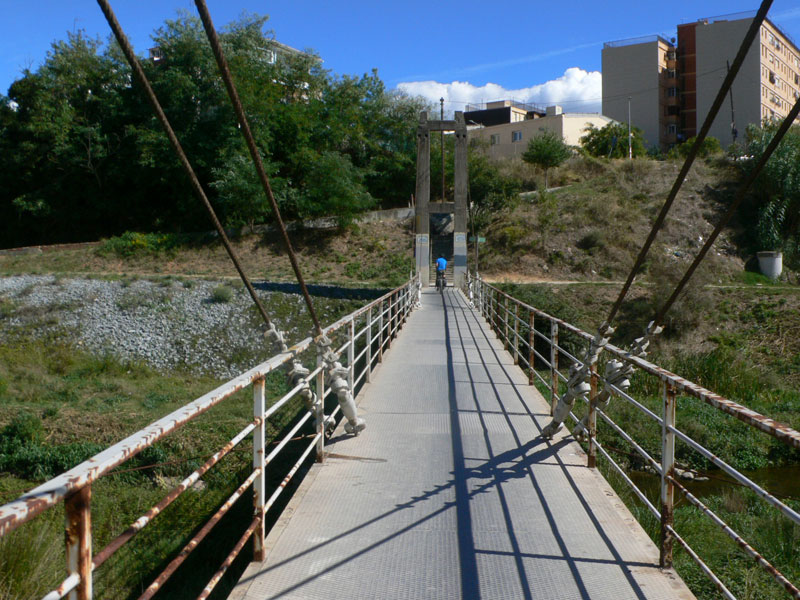 Cruzamos el río Ripoll 