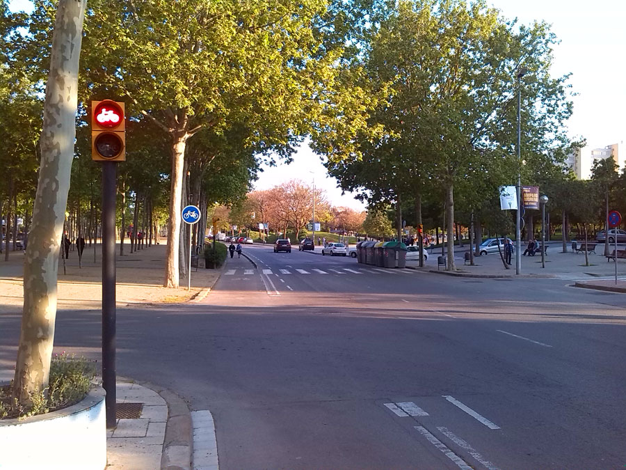Carril Bici en la parte final de la Rambla de Marina 