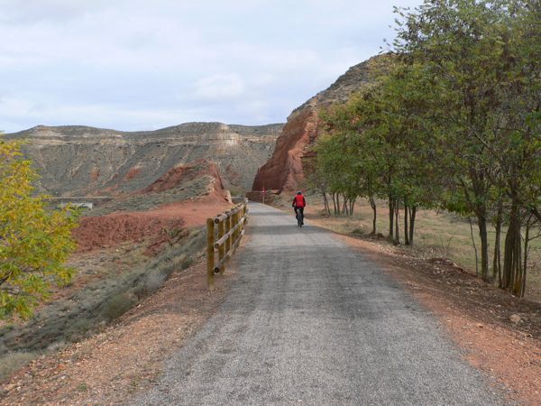 Día 1: Cerca de Teruel la vía nos deja a unos 5 km. de la ciudad 