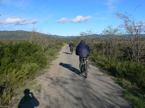 Día 2: Todavía bajamos sin pedalear a más de 30 por hora... 