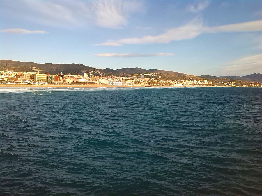 Badalona vista desde el Pont del Petroli 