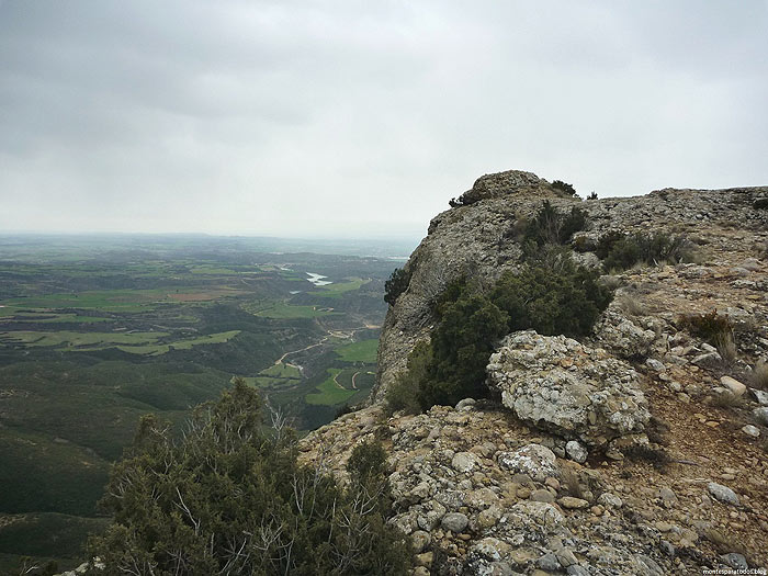 Cima de la Peña de Amán 1124 m. 