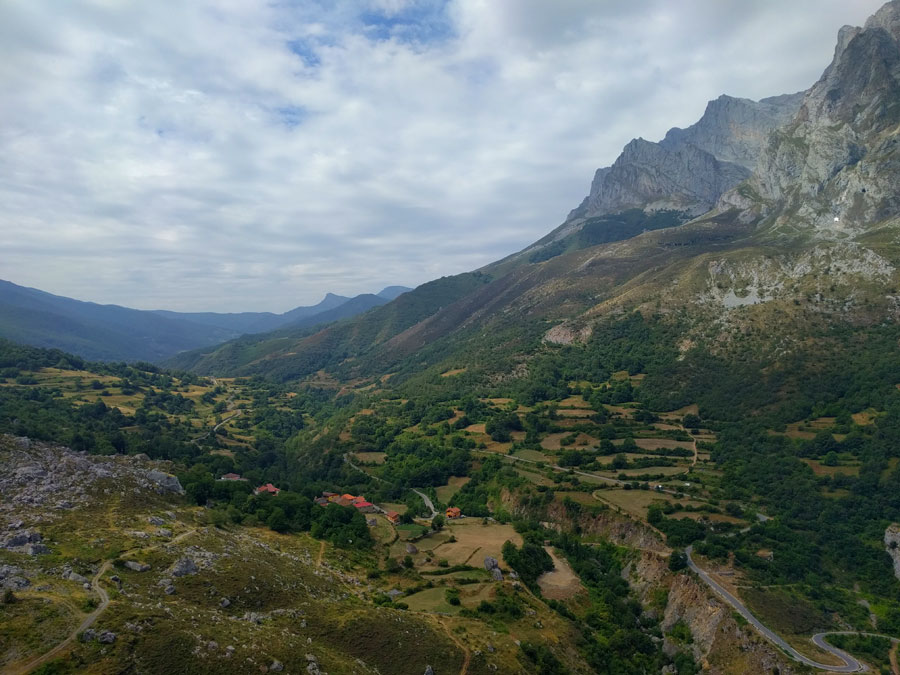 Vistas hacia Cordiñanes 
