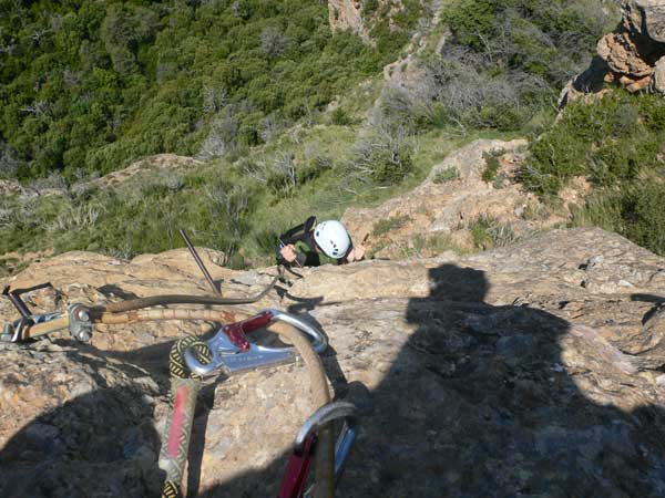 Es un poco más difícil subir por las calvijas que por las grapas de vía ferrata 