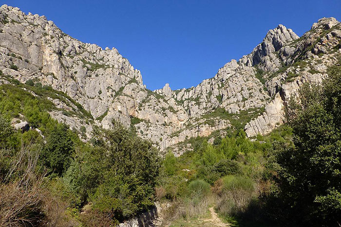 Vista de Montserrat desde la ermita de la Salut 