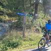 Desvío de caminos -señalizaciones de GR y Camí de Sant Jaume- / Ruta en Bici De Manresa a Barcelona por Sant Llorenç del Munt 