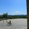 Vista al Tibidabo -de esa zona venimos- / Ruta a pie De Barcelona a Sant Cugat por el camino de Santiago 