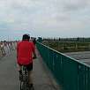 En la pasarela / Ruta en Bici De Barcelona a la playa del Prat 