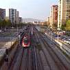 Sobre las vías del tren / Ruta en Bici Ronda Verda de Barcelona. Vuelta completa 