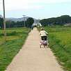 El Carrilet es usado habitualmente para ir de pueblo en pueblo / Ruta en Bici Vía Verde Girona | Sant Feliu 