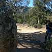 Pasamos junto al menhir de Can Llaurador / Agulles Rodones 