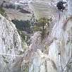 La ferrata continua subiendo por la parte central de la Canal del Grau / Canal del Grau 