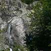 Aspecto de la cascada e inicio de la via. Al lado zona de escalada para debutantes / Cascade · Grand Serre 
