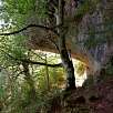Caminamos por el bosque junto a espectaculares paredes / Larraona | Urbasa 