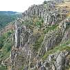 Vista de la segunda parte de la vía ferrata -con la pasarela visible- / Malzieu 