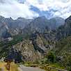 Vista a las paredes por donde transcurre la vía ferrata / Valdeón | Picos de Europa 
