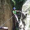 Foto antigua del mismo paso. Antes había instalada una tirolina opcional / Gorges de Salenys 