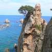 Vista de la pared sobre Cala Alga -salida de la ferrata- / Cala del Molí 