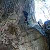 Pasando el pequeño puente en la parte alta de la cueva / Thaurac 