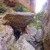 Pasando por debajo de un bloque / Torrent del Pont 