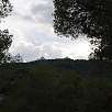 En el camino de subida al Turó del Marqués se distingue la cima de Sant Jeroni Montserrat / Turó del Marqués 