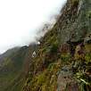 Iremos ladeando en busca de las cápsulas -un hotel en la pared- / Valle Sagrado 
