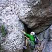 Entramos a la canal dels Llorers -paso equipado con clavijas- / Blog · Integral equipada de la cara Sur de Montserrat 
