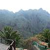 Camino empedrado que baja al barranco desde Masca / Ruta a pie Barranco de Masca 