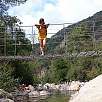 Puente colgante que cruza el Figarella / Ruta a pie Bosque de Bonifatu 