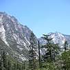 Descansando y contemplando las vistas / Ruta a pie Kings Canyon National Park | Mist Falls 