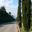 Carretera de entrada al cementerio Nord / Ruta a pie PRC-35 | Del Papiol a Montcada i Reixac 