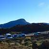 Vista atrás al parking desde el inicio del camino / Ruta a pie El Teide 