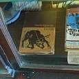 Ejemplar del libro Fiesta en la casa de Hemingway 