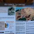 Cartel informativo de la vía ferrata de la Cantera 