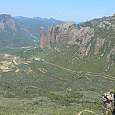 Vista de los Mallos y el pueblo de Riglos 