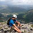 Descansando al final explosivo de la ferrata 