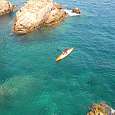 Kayakista en la Cala del Molí 